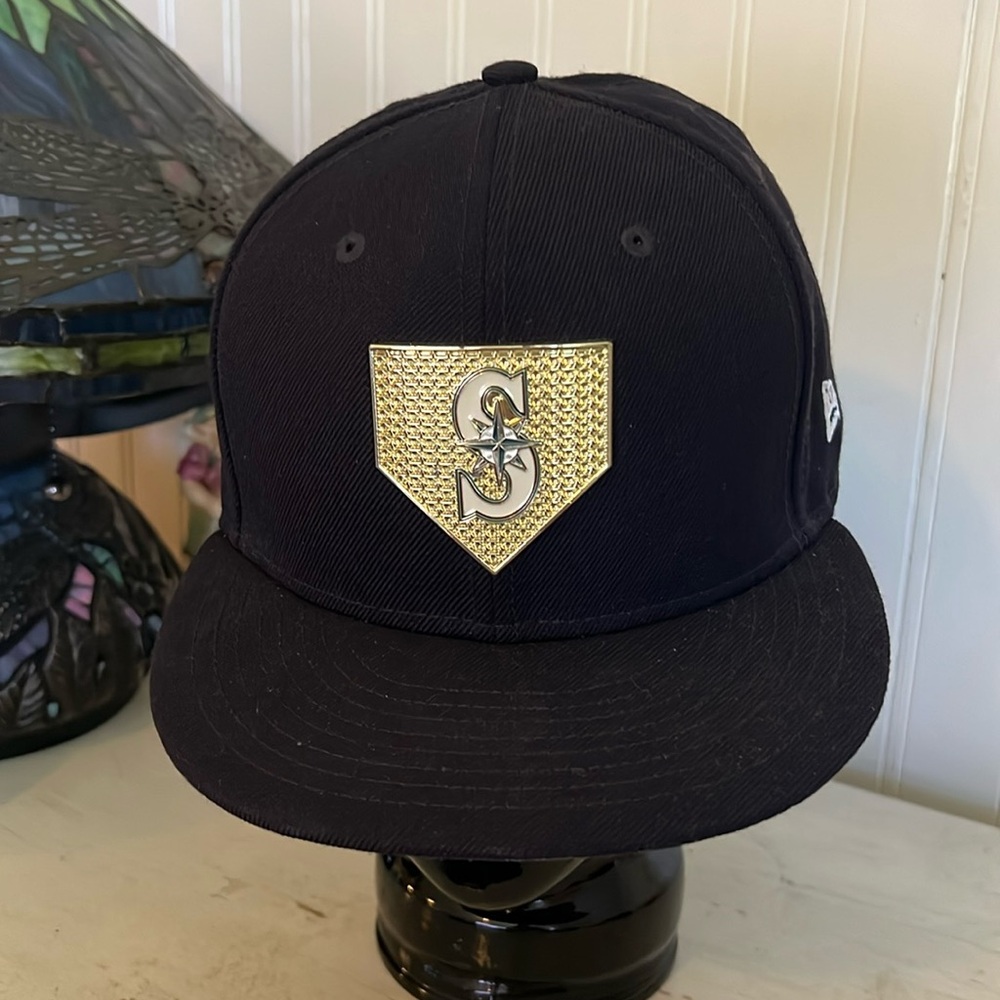 New Era 9Fifty 100% wool Seattle Mariners gold plate SnapBack hat